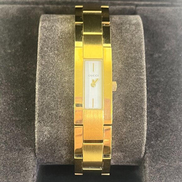 Gucci 4600L Series White Dial Stainless Steel Gold Tone Rectangle Women's Watch - Picture 3 of 6